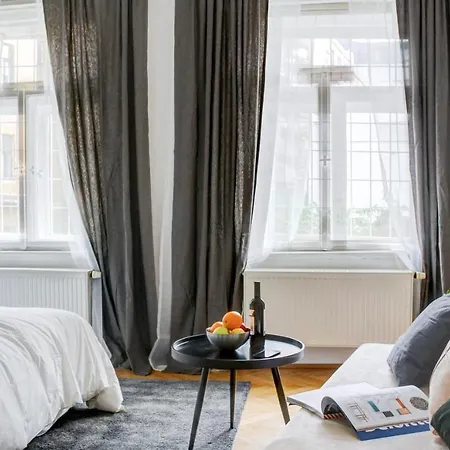 Apartment Large & Bright Wenceslas Square #01 *